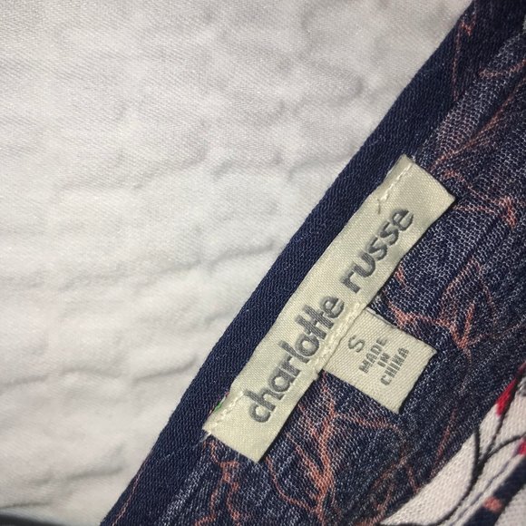 Long Sleeve Dress || Size Small - Picture 5 of 7